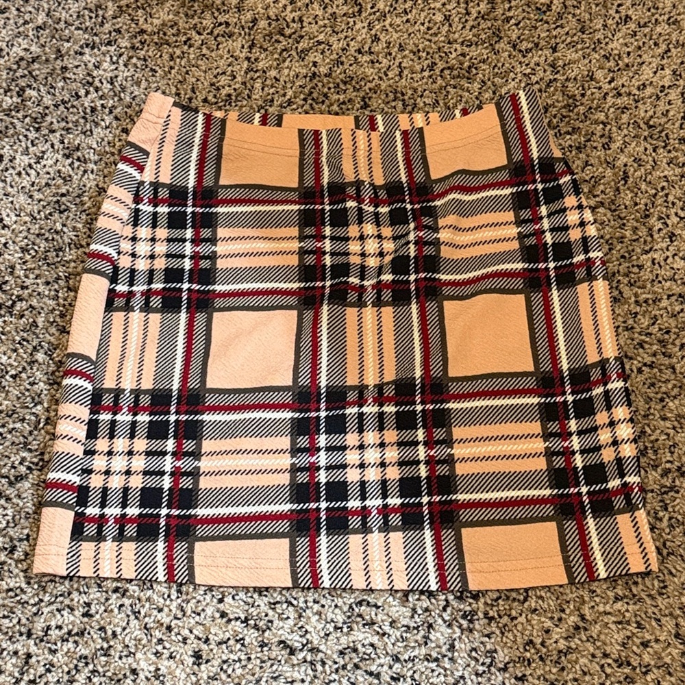 SHEIN Plaid Mini Skirt in Tan and Black